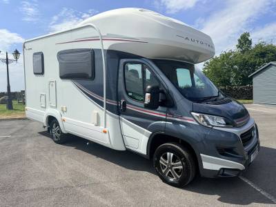 Auto Trail Tribute T615 2 Berth 2 Belts Low Mileage Motorhome