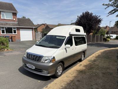 Toyota Grand Hiace