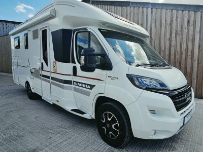 Adria Matrix 670SC Plus motorhome 2017 5berth/belts 7.5m 3500kgs 24k