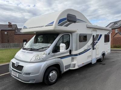 Bailey Approach 760 SE – 2012 - 6 Berth - Rear Lounge Motorhome