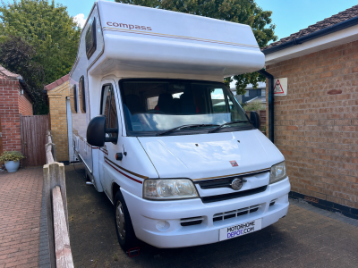 Compass Avantguarde 400- 2 berth - 3 belts - end lounge - motorhome for sale 