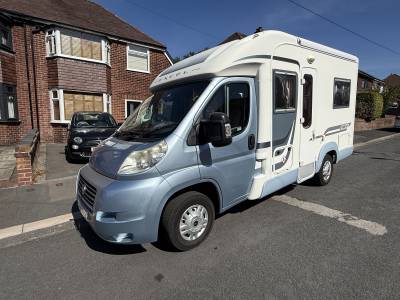 Autotrail Excel 600B, Fixed Bed, Low Mileage, 6 Meters