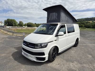 2016 Volkswagen Transporter - 4 berth, 4 belt