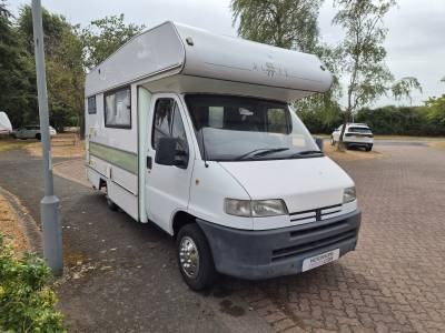 Autotrail Mohawk, Rear Kitchen and Bathroom, Overcab bed 4 berth