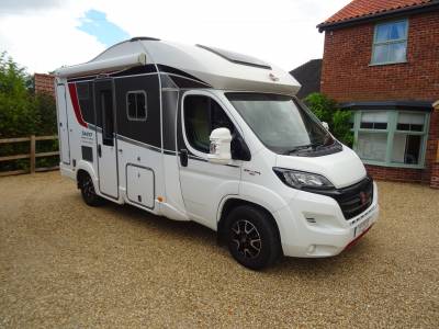 Burstner Sovereign Ixeo IT 590G 4 Berth