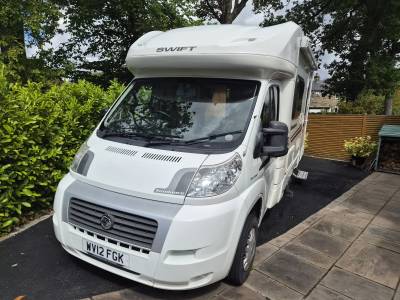 Swift Sundance 530 LP Spacious Front Lounge, Rear Kitchen and Bathroom