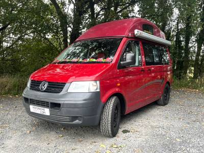 2006 VW Leisuredrive Vivante 2 berth, 4 belt high top camper