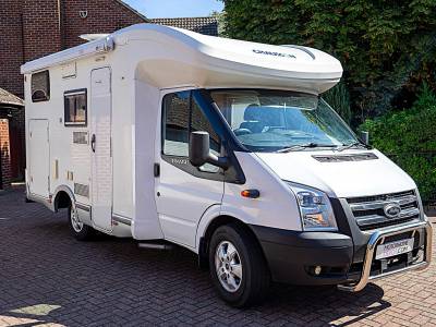 Chausson Flash 04 - Rear Fixed Bed - Garage - 4 Seat Belts - 3 Berth