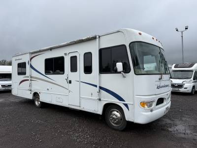 Thor Hurricane 6 Berth 6 Seatbelts End Bedroom 2002 American RV For Sale 