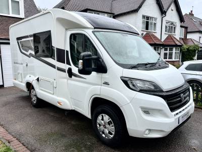 Bessacarr 412, 2 Berth / 2 Belt, Compact 5.99 M 3500 KG Motorhome