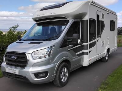 Auto-Trail F-Line F74 &ndash; 6 Berth, 4 Seat, 3500kg, Automatic &ndash; As New Condition