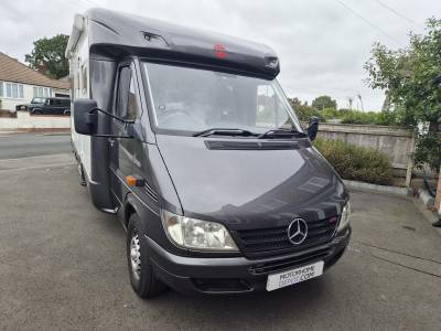 Burstner T-680 2004 rAutomatic, Hab Air Con Unit Mercedes with only 42800 miles