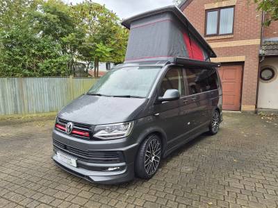 2019 VW Transporter, 4 berth, 4 belt
