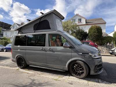 VW Transporter Highline 4 Berth 5 Belt Pop Top Campervan FOR SALE