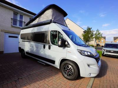 2022 Carado CV600 Edition 15 (Pop-top version), 4-Berth, 4-Seatbelts, End Bed