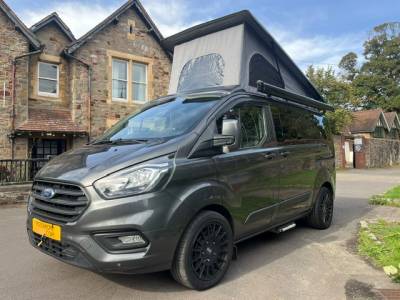 FORD TRANIST CUSTOM WELLHOUSE TERRIER CAMPERVAN
