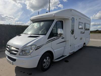 Autosleeper Berkshire, Automatic, 2 berth, end lounge motorhome for sale.