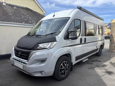 2023 Auto-Trail Expedition 66 2 Berth 2 Belt Rear bedroom Campervan For Sale