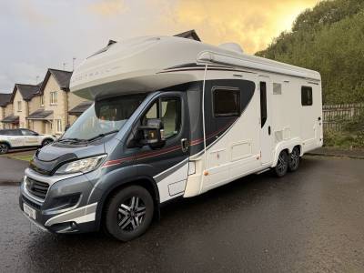 Auto-Trail Comanche 4 Berth Rear Island Bed Bedroom 2015 Motorhome For Sale 