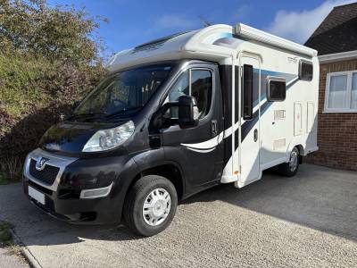 2014 Bailey Approach Compact 520 2 Berth 4 Belt Fixed Rear Bed For Sale