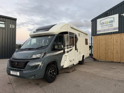 AUTO TRAIL TRACKER SB - 4 BERTH MOTORHOME FOR SALE 