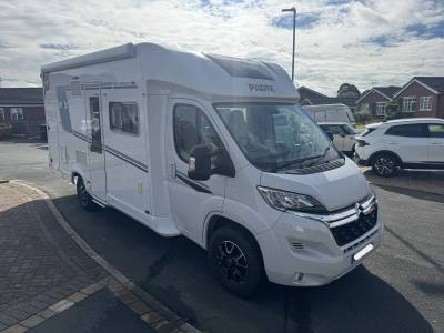 Pilote Expression P696 4 Berth 4 Seatbelts Rear Washroom Motorhome For Sale