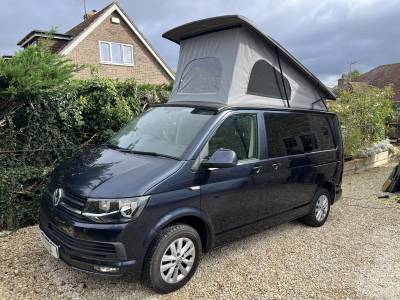 VW Transporter T28 Highline SWB Campervan 4 Berth 5 Belt RIB Bed Pop Top