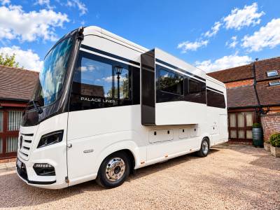 Morelo Palace Liner 88 Luxury 2 berth Automatic Mercedes motorhome for sale