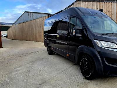 Citroen Relay van conversion 2020 2 berth 3 belts 6.2m 3500kgs 23k miles