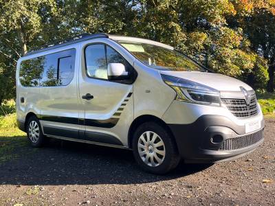 2020 Renault Trafic Business+ 4 berth Professional Van Conversion
