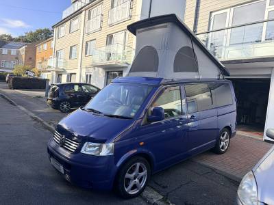 Volkswagen Transporter T5 Campervan