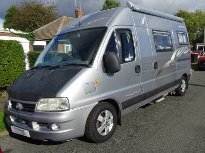 IH Savannah Tio R 2005 2 Berth Rear Lounge Motorhome For Sale