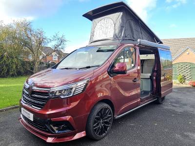 Renault Trafic | Escape Campers Crusader | Off-Grid Conversion - 2025