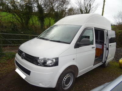 Volkswagen Transporter T5 High Top Camper Van