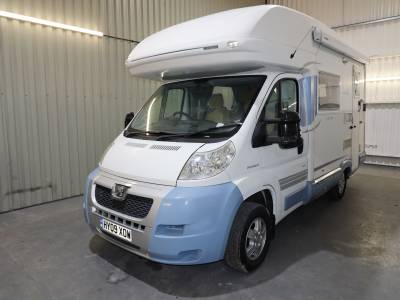 Autosleeper Orian Zeta ES 4 Travelling Seats 4 Berth Motorhome For Sale