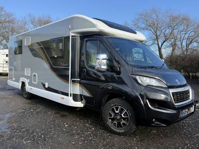 Bailey Autograph 79 4I