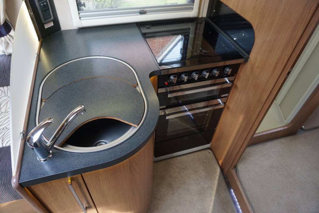 Autotrail Delaware 4 berth fixed Island Bed motorhome for sale