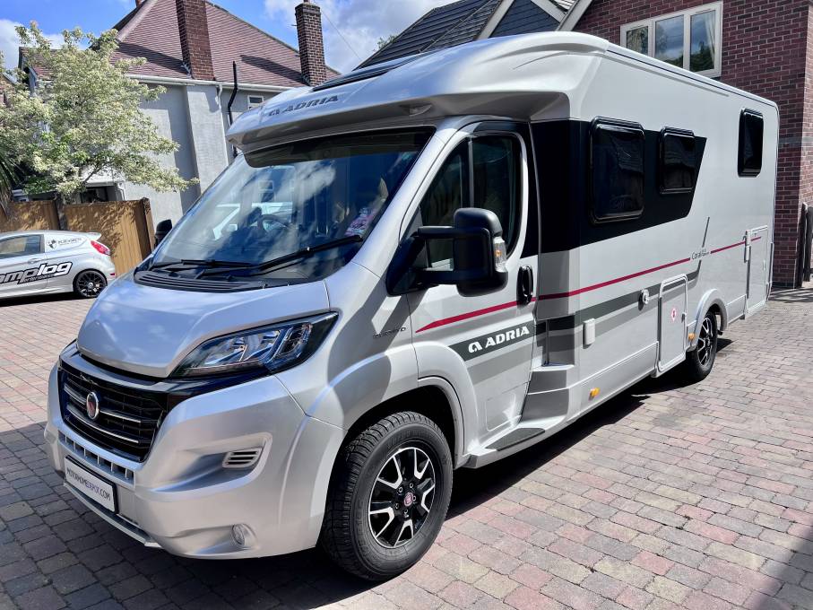 Adria Coral 690SC Platinum