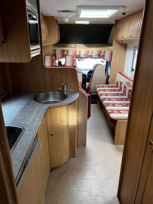 Burstner 747 Large Garage 7 Berth 6 Travelling Belts Over Cab Bed MOTORHOME PROJECT FOR SALE