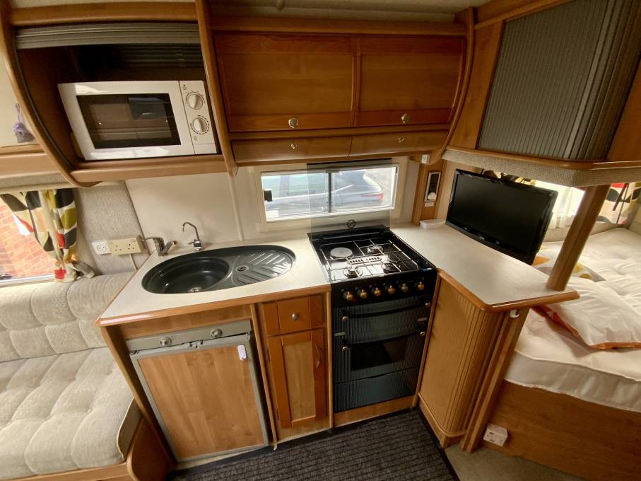 Autotrail Dakota SE 4 Berth Fixed Bed Luxury Motorhome For Sale