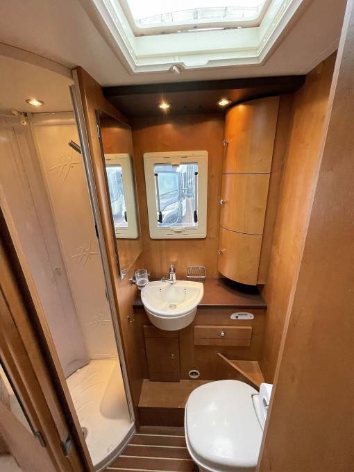 RAPIDO 783F 4 BERTH TRANSVERSE BED LARGE GARAGE LOW PROFILE Motorhome