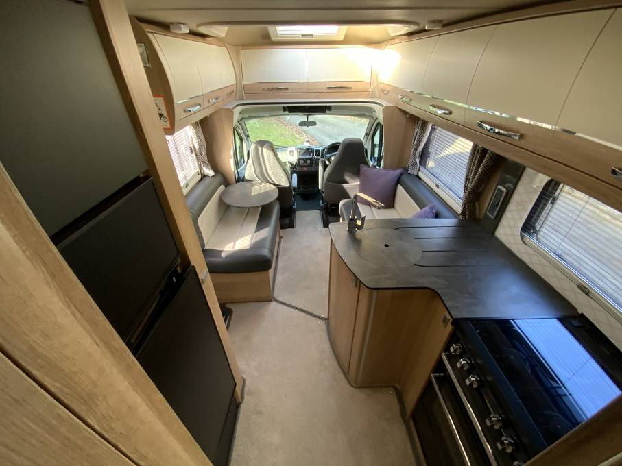 Autotrail Delaware Frontier Luxury 4 Berth 180 BHP Rear Fixed Island Bed