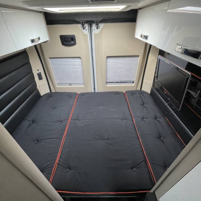 Autocruise Carrera 4 2013 2 Berth 4 Seatbelts Rear Fixed Transverse Bed