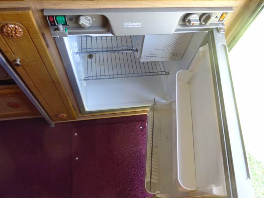 Compass Calypso on VW 2.4TD