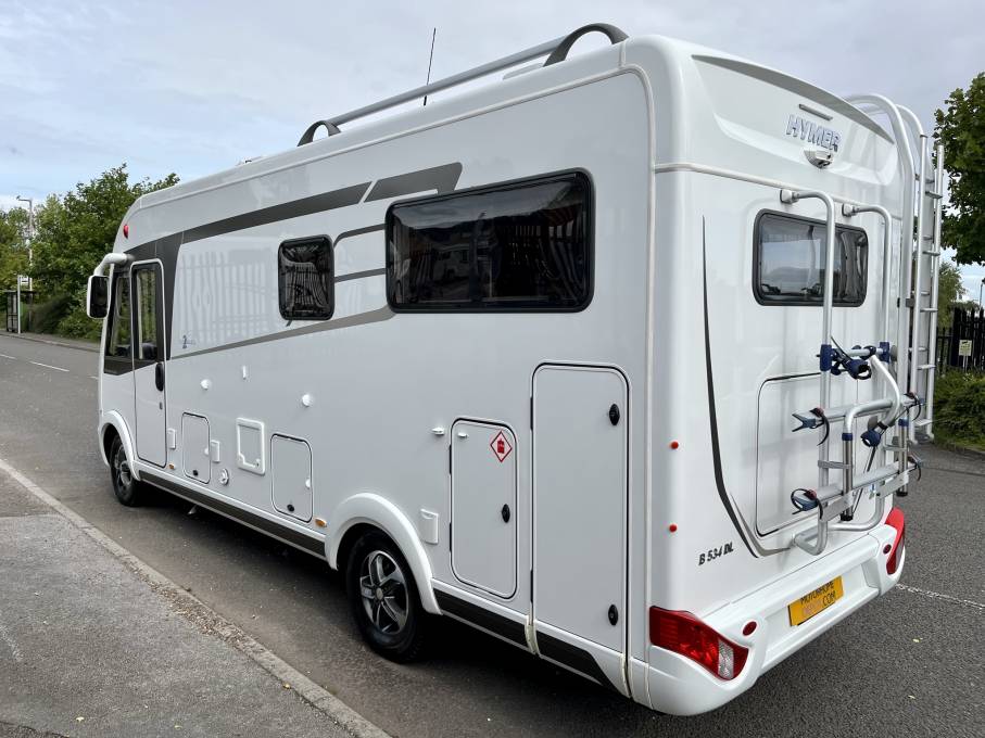 hymer-b-534-duo-2-4-berth-2-belts