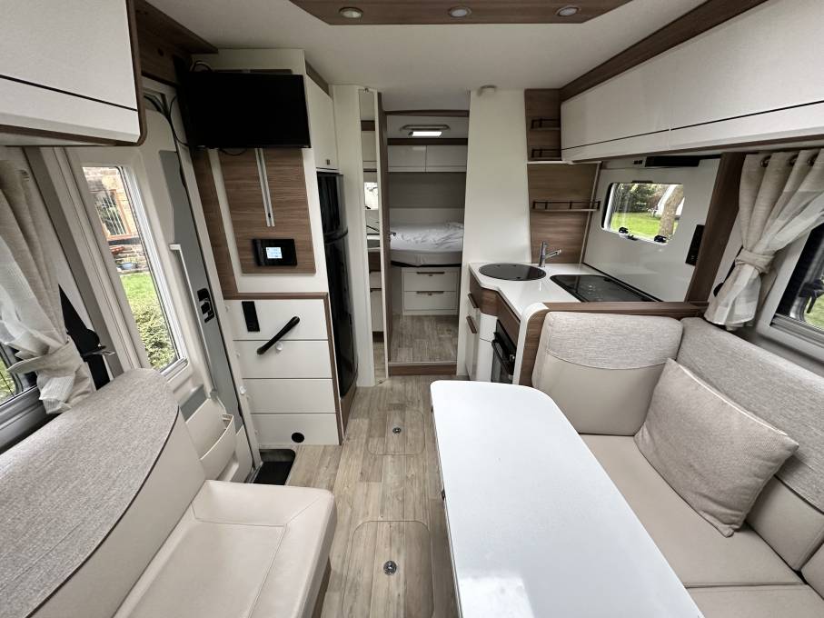 Pilote G740 Sensation 4 Berth Rear Fixed Island Bed Motorhome For Sale