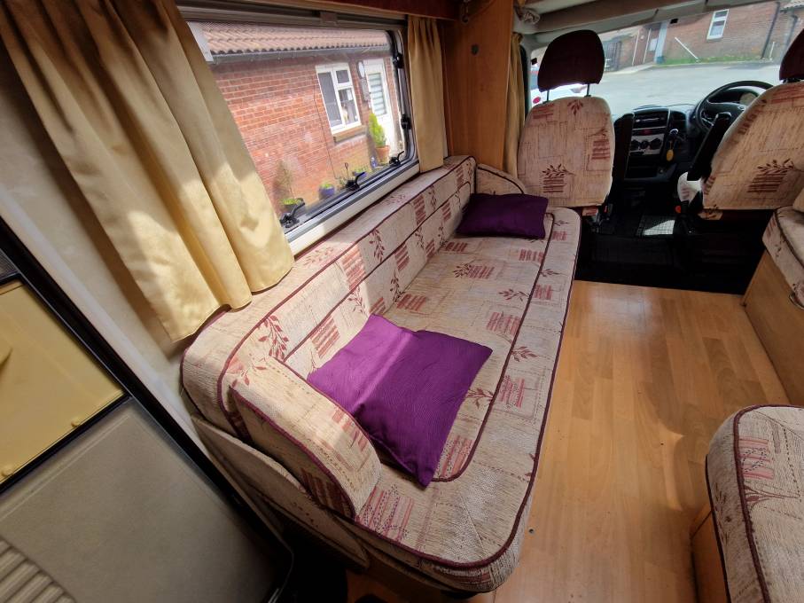 2003(53)SWIFT KON-TIKI 655 4-BERTH - 4 BELTS - LOW MILES - CLEAN VAN