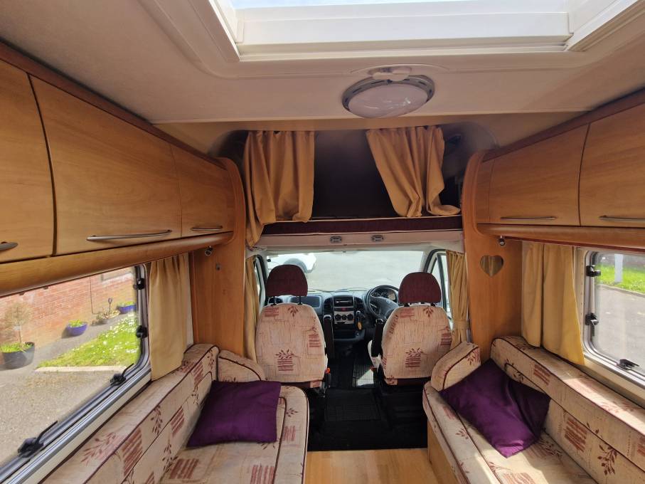 2003(53)SWIFT KON-TIKI 655 4-BERTH - 4 BELTS - LOW MILES - CLEAN VAN