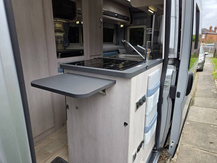 2021 AUTOSLEEPER WARWICK XL AUTO 12,250 MILES HIGH SPEC HAB A/C