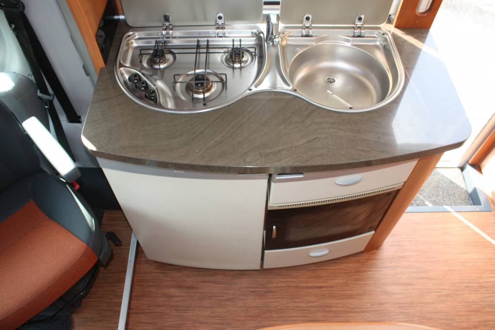 Hobby Toskana 600 Luxury 4 Berth Rear Fixed Bed Motorhome For Sale